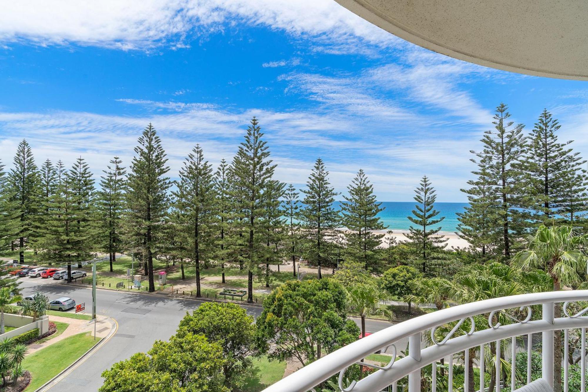 Ultiqa Burleigh Mediterranean Resort Gold Coast Exterior photo